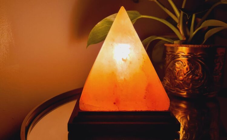 Pyramid shape Himalayan salt lamp